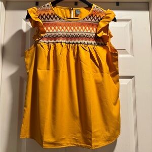 NWOT SHEIN Gold Sleeveless Top with Patterned Yoke Size Medium